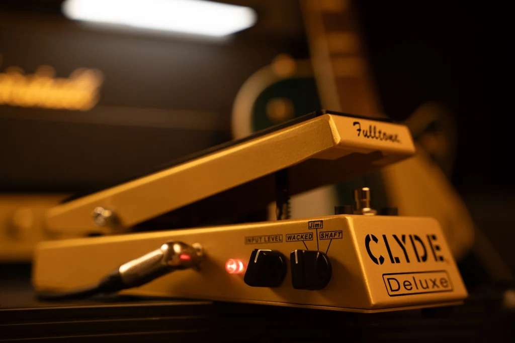 Clyde Deluxe vue arrière trois quarts gauche