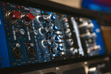 rack de série 500 par adi goldstein