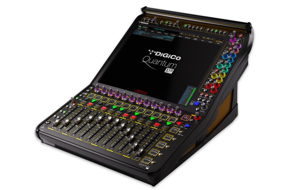 DiGiCo Quantum 112 vue de trois quarts