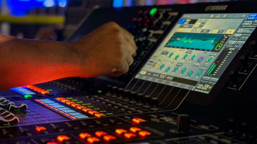 Techniques de mix : égalisation / niveau débutant et intermédiaire - Méthode 2 : donner plus d'ampleur à un instrument ou une voix