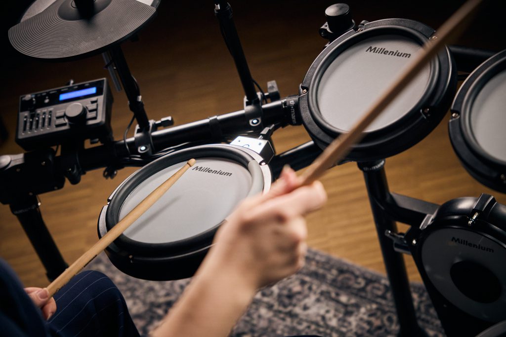 Millenium MPS-350 E-Drum Set - focus pads