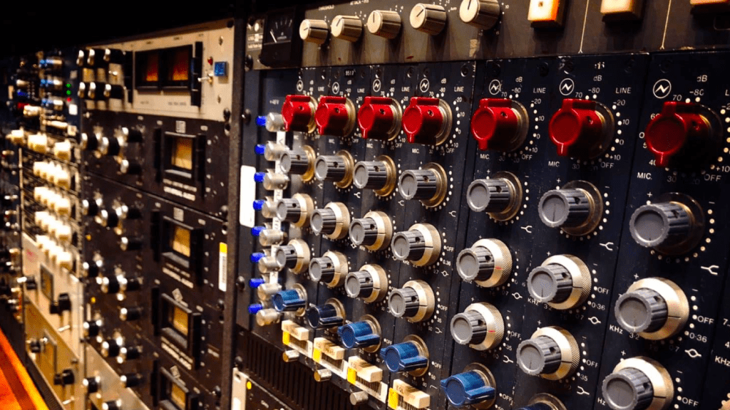 Techniques de mix : égalisation / niveau intermédiaire et avancé - Partie 2 - L'égalisation des guitares