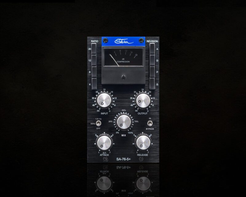 Stam Audio 76-5+ / vue de face