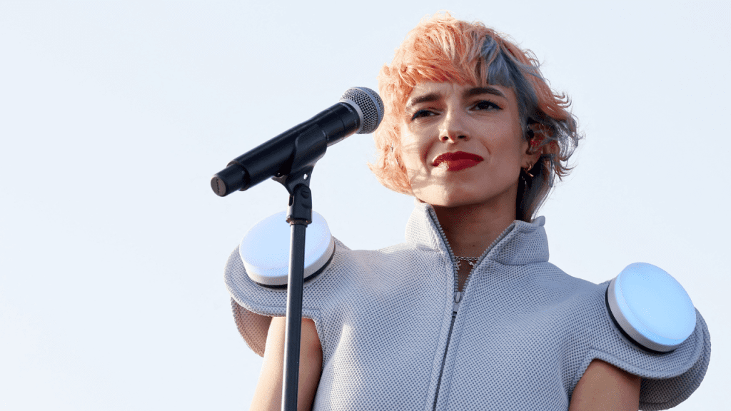 flore Benguigui, chanteuse et musicienne du groupe l'impératrice