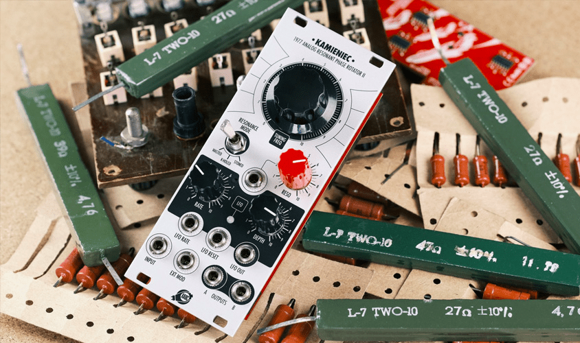 XAOC Devices KAMIENIEC II - vue de face