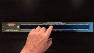 continuumini Haken Audio joué aux doigts