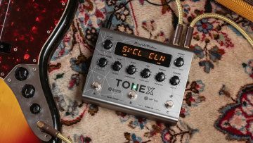tonex pedal bass edition: beauty shot