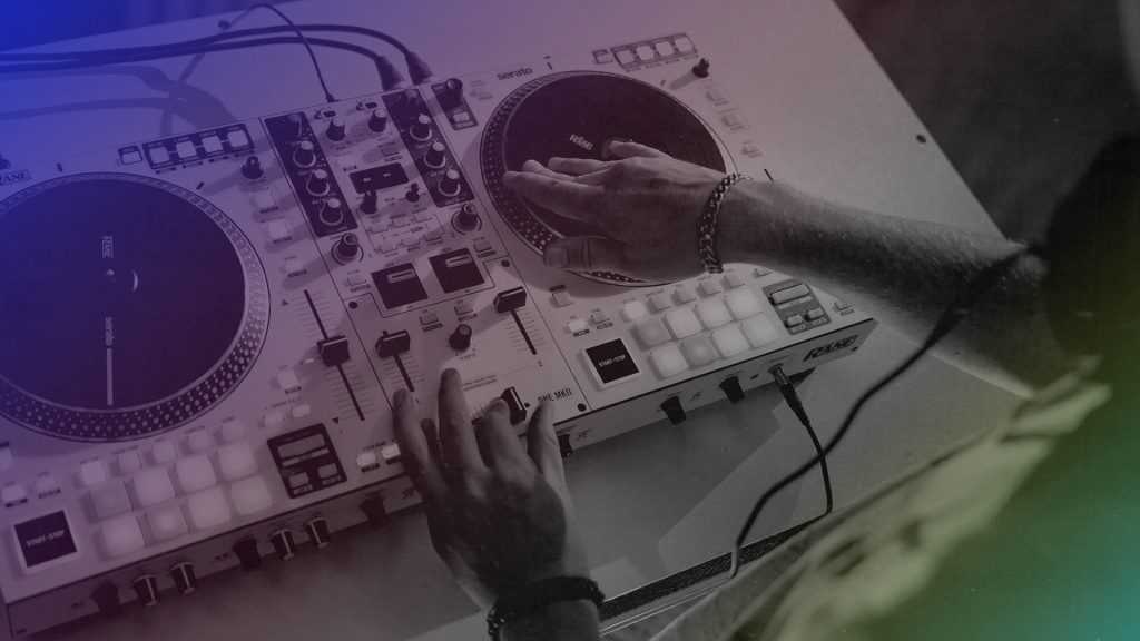 Techniques de DJing : enchaînements et transitions - Partie 1 / vignette