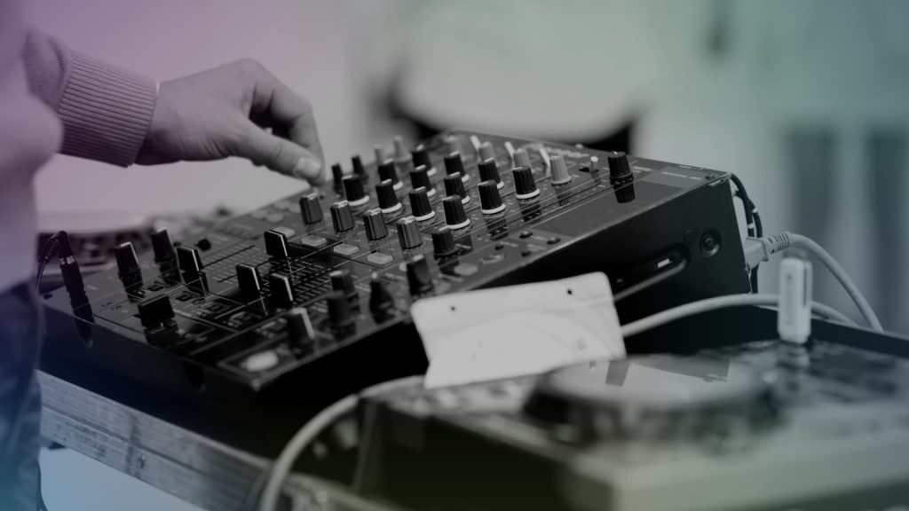 Techniques de DJing : enchaînements et transitions - Partie 2 / vignette