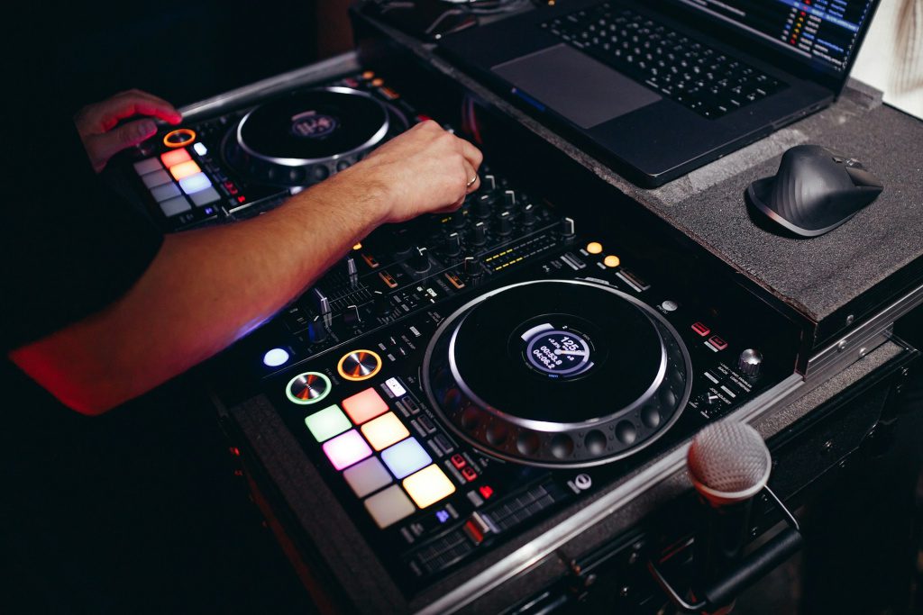 Techniques de DJing : enchaînements et transitions - Partie 2 / Bien choisir la durée de l'effet