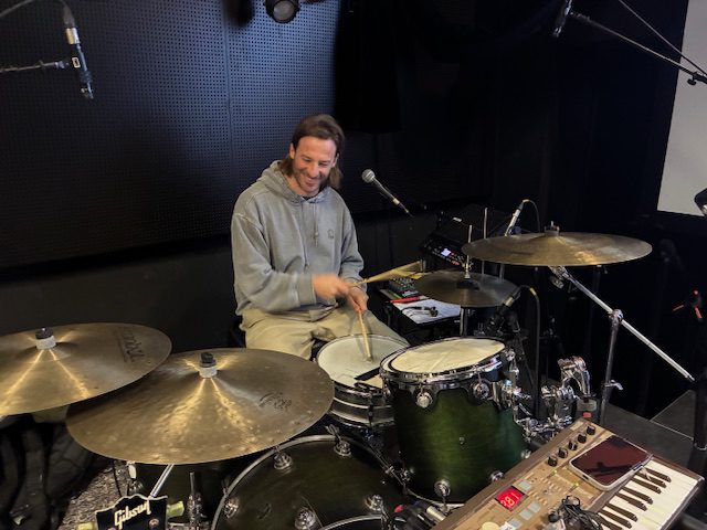 Backstage : Dajak à l’Olympia / La batterie