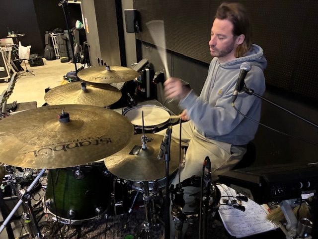 Backstage : Dajak à l’Olympia / La batterie