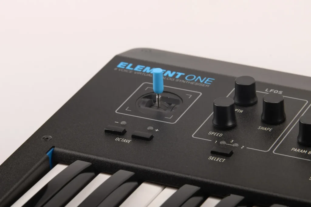 Superbooth Modal Electronics Element One - focus joystick
