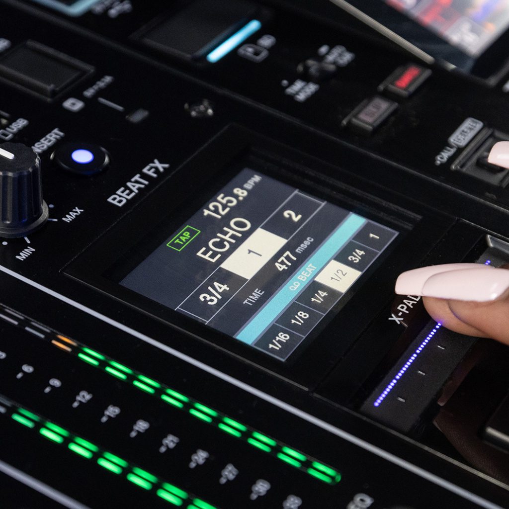 DJing : le top des meilleures tables de mixage DJ / AlphaTheta DJM-A9 : le standard professionnel universel 2