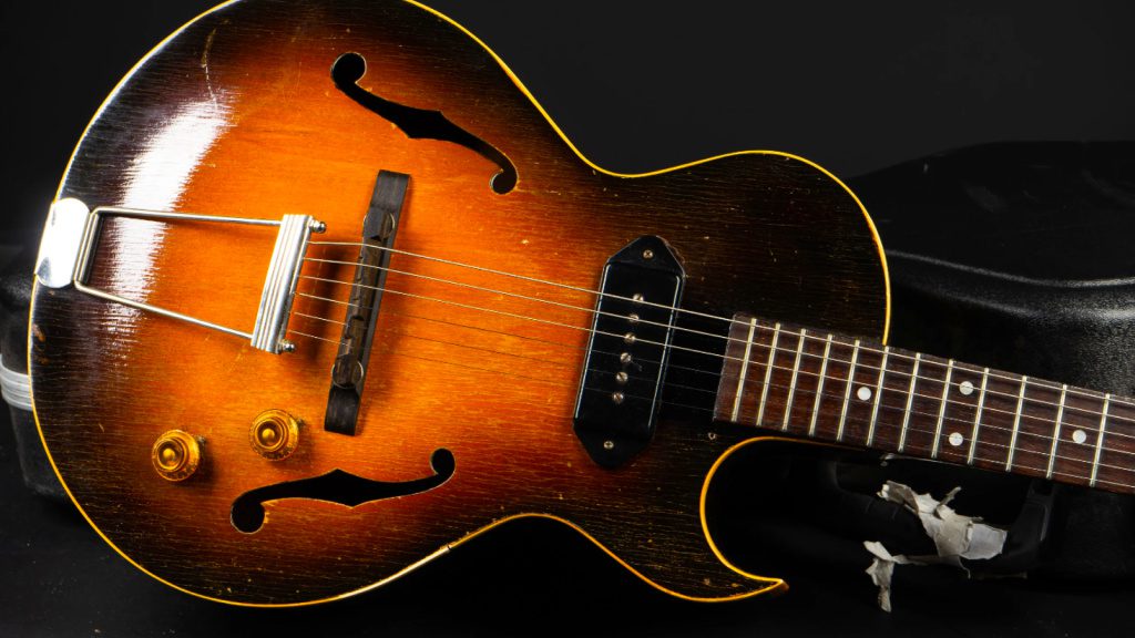 Guitares de légende : Fender Telecaster / Une révolution nécessaire / Gibson ES-140 (1950)