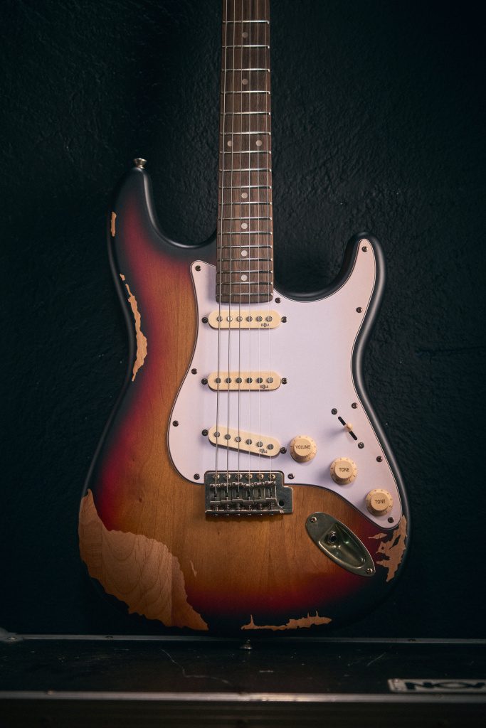 ST-62 / 3-Tone Sunburst