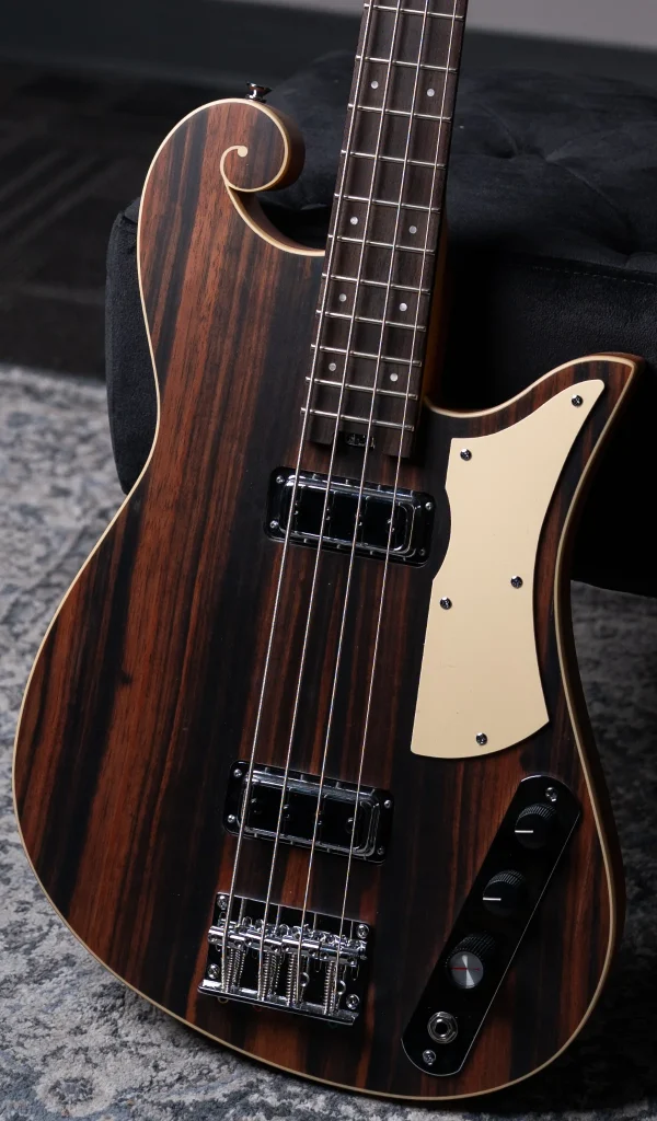 Eastwood Guitars "The Sandman" Deluxe 4-String Bass / Satin Walnut Stain / lifestyle