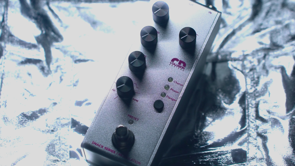 Collision Devices Snack Modulation / Vignette