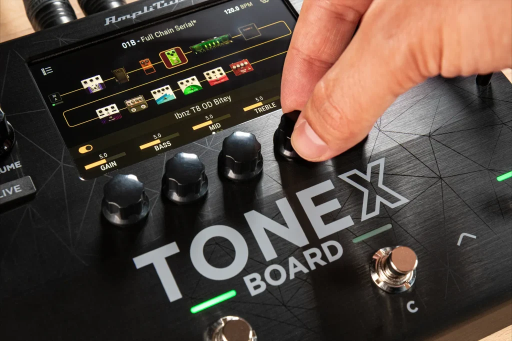 IK Multimedia ToneX Board - Interface