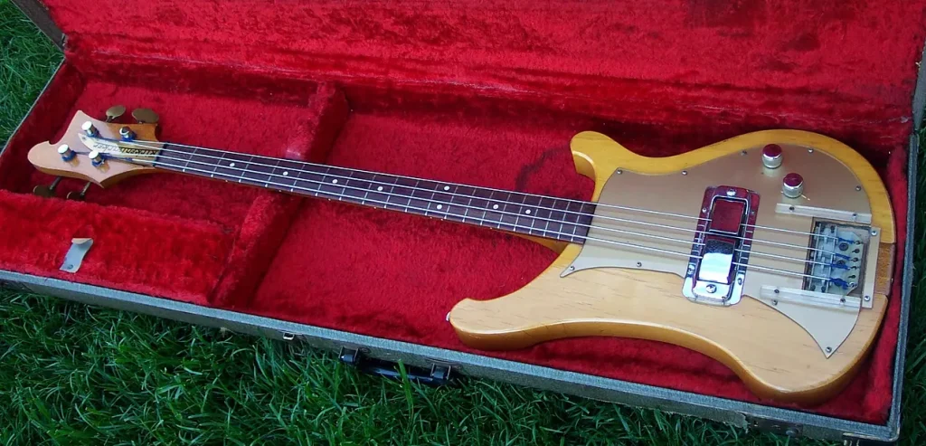 Basses de légende : Rickenbacker 4001 / Rickenbacker 4000