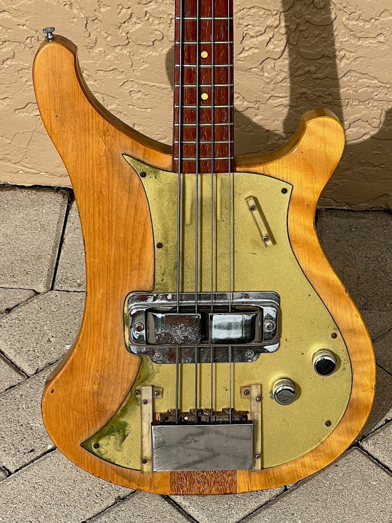 Basses de légende : Rickenbacker 4001 / Rickenbacker 4000