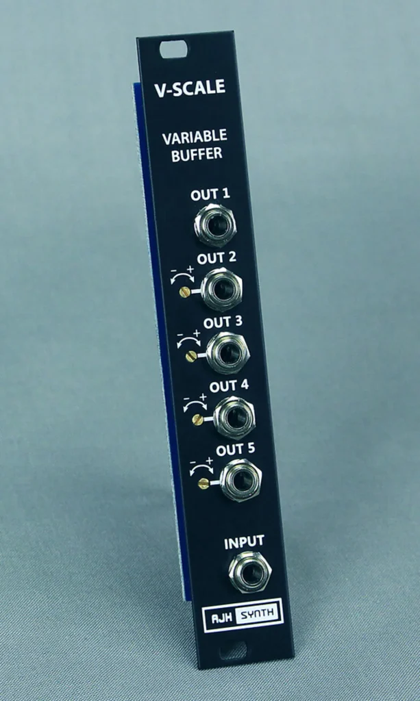 AJH Synth V-Scale / vue de 3/4
