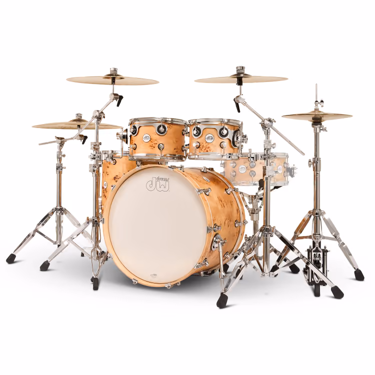 DW Drums Design Mapa over Birch 4 Piece Kit – Limi­ted / Vue de 3/4