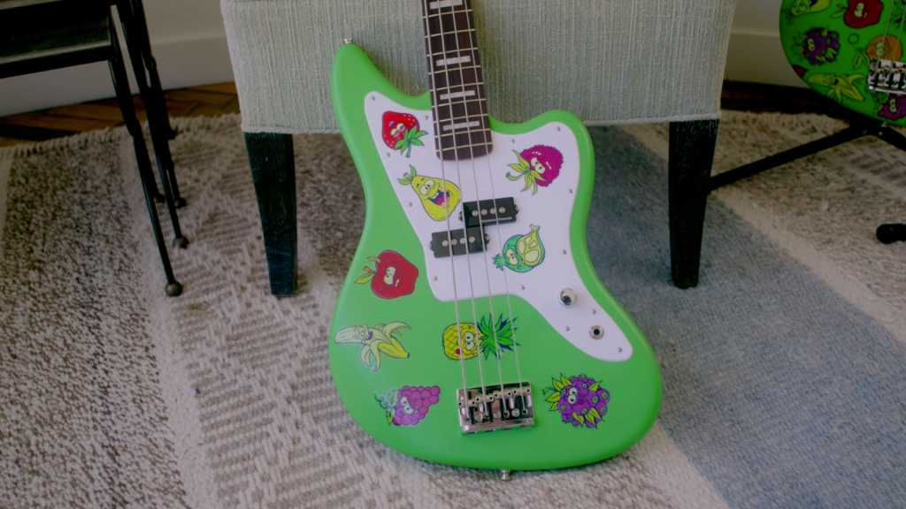 Fender Limited Edition Mark Hoppus Stoned Fruit Jaguar Bass / Vignette