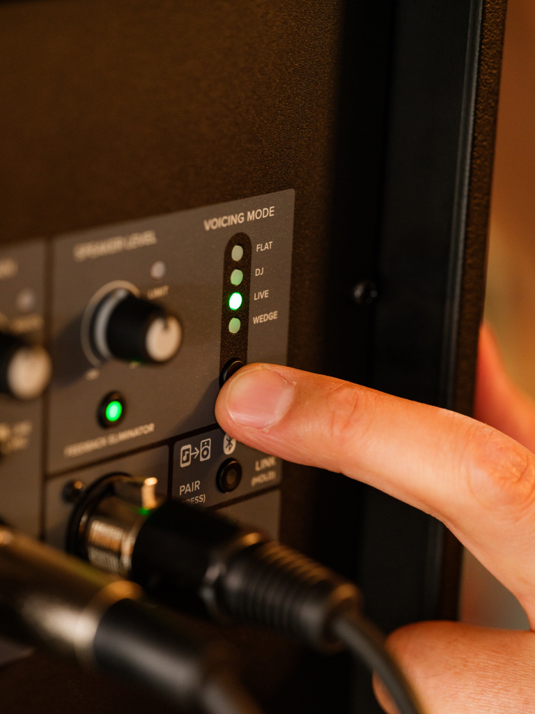 Test des enceintes Mackie Thrash12v2 / Modes de voicing