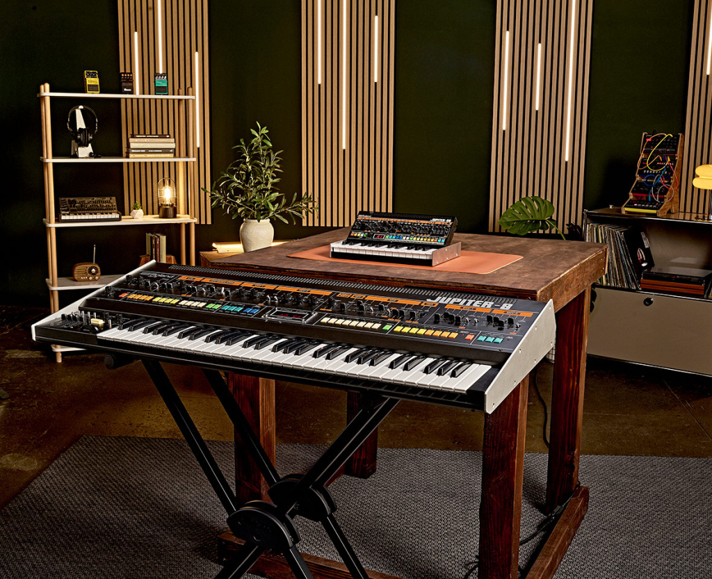 Roland Jupiter-08 / Lifestyle