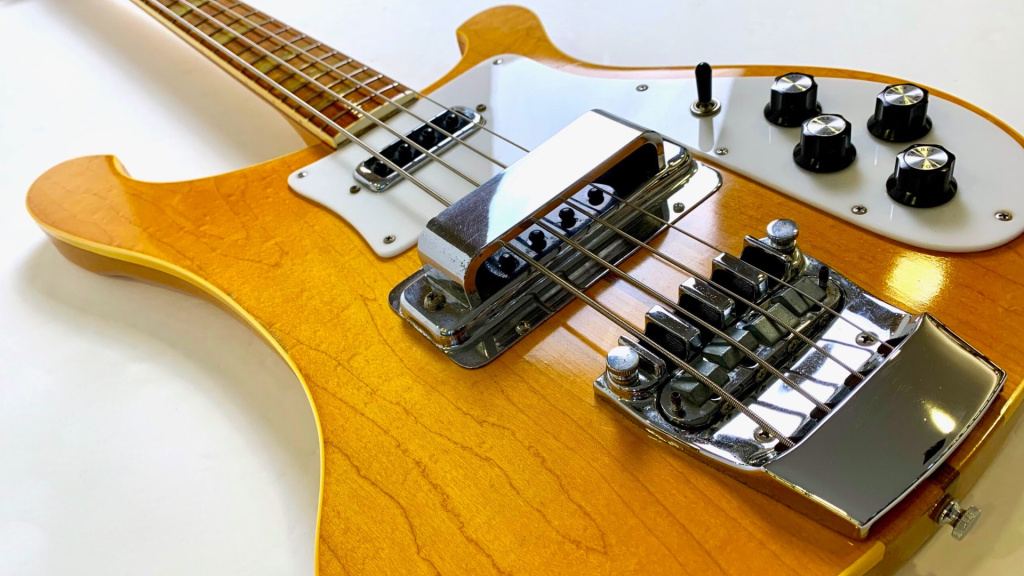 Basses de légende : Rickenbacker 4001 / Vignette