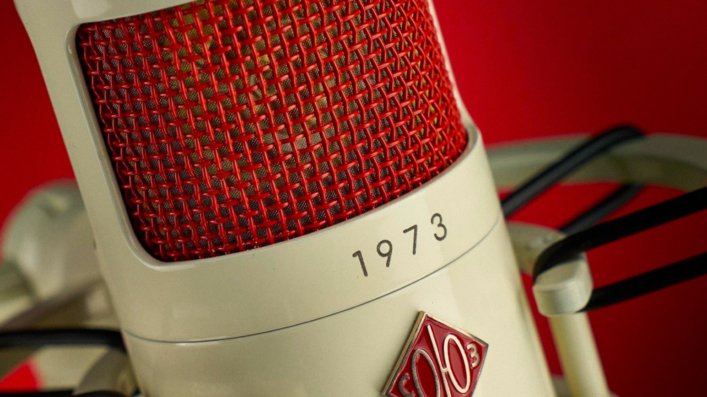 Soyuz Microphones 1973 Deluxe Red Velvet Edition / Vignette